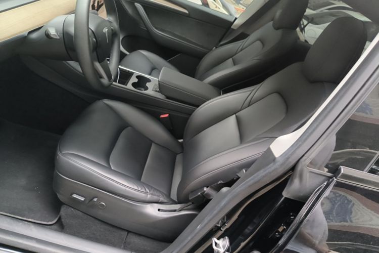 Tesla Model Y 2022 car image #15