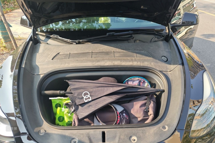 Tesla Model Y 2023 imagem de carro #22