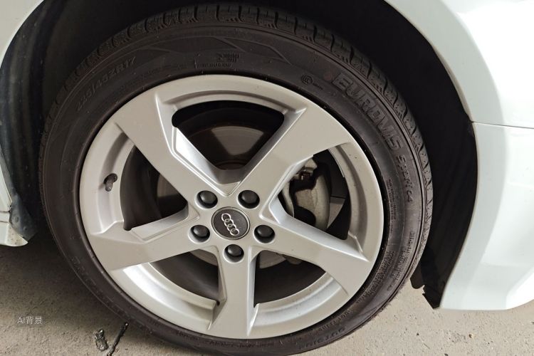 Audi A3 2019 car image #9