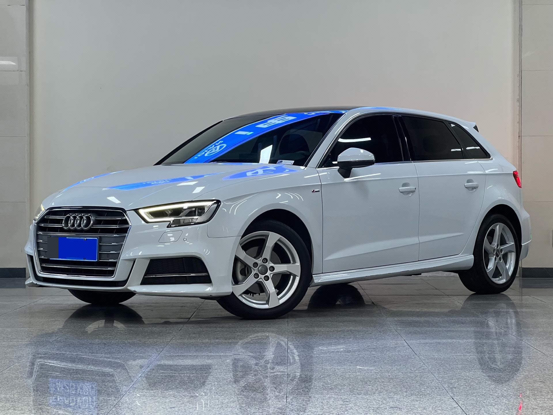 2020 2020 car image