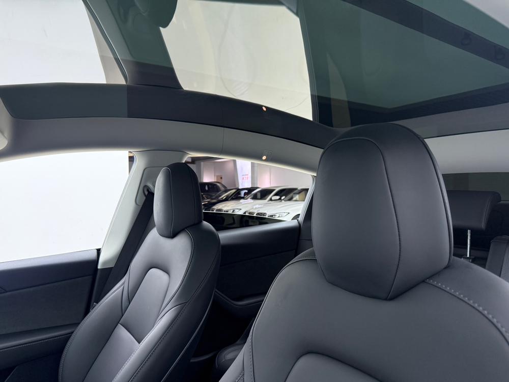 Tesla Model Y 2021 #21 Tesla Model Y 2021 car image #21