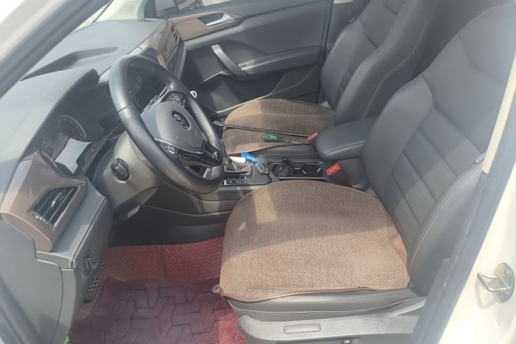 Volkswagen Tharu 2020 car image #15