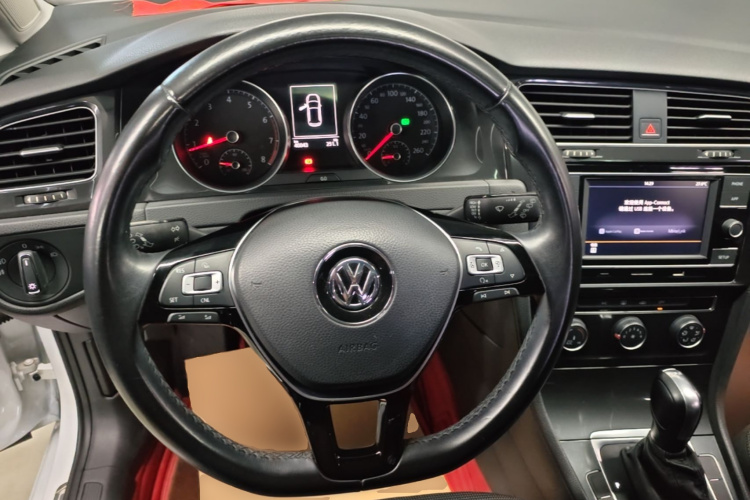 Volkswagen Golf 2018 #15 Volkswagen Golf 2018 car image #15