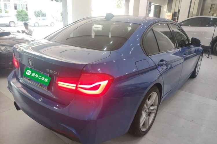 BMW 3 Series 2018 #5 BMW 3 Series 2018 car image #5