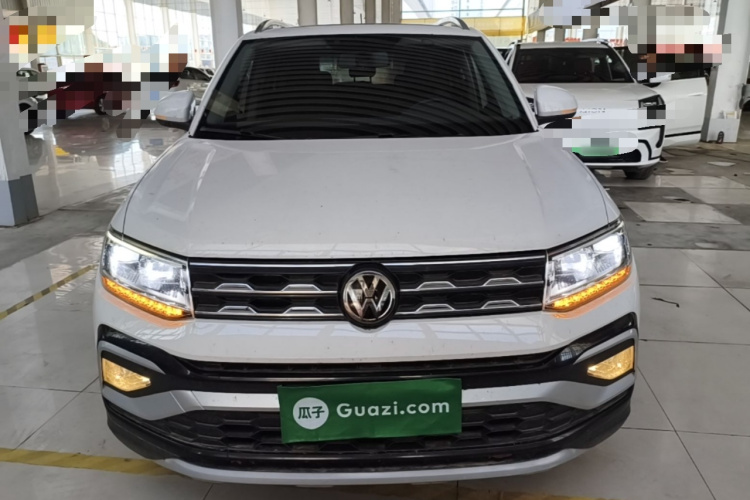 Volkswagen T-Cross 2020 car image #3