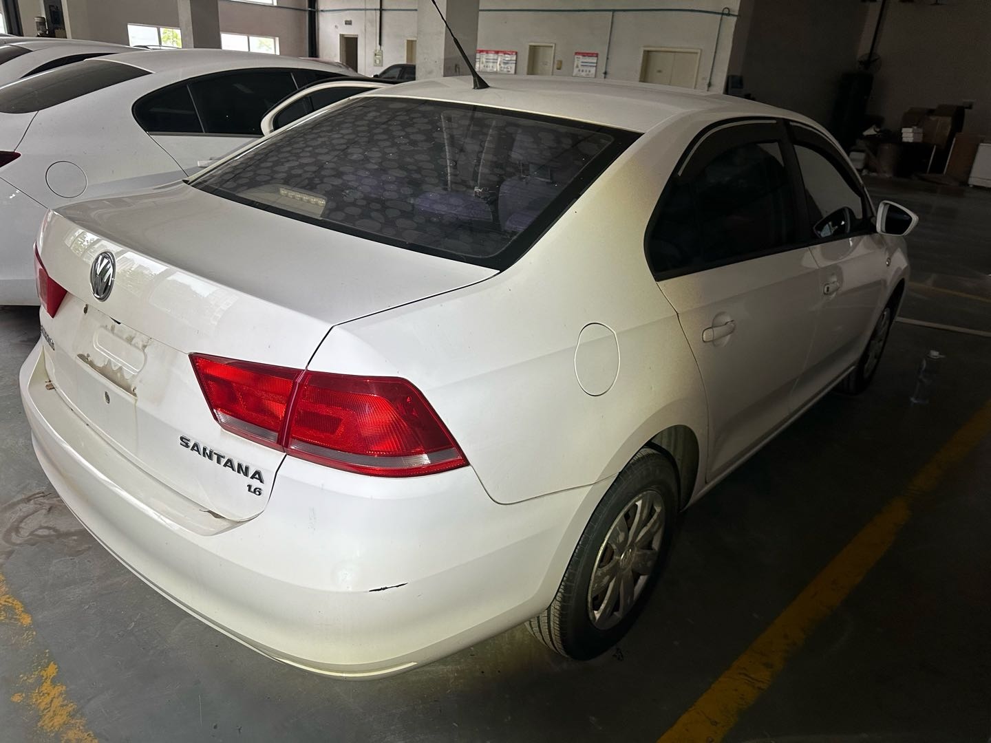Volkswagen Santana 2014 car image #13