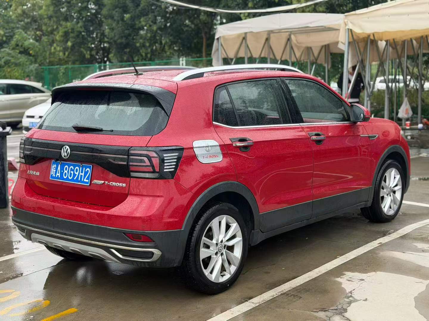 Volkswagen T-Cross 2019 car image #6