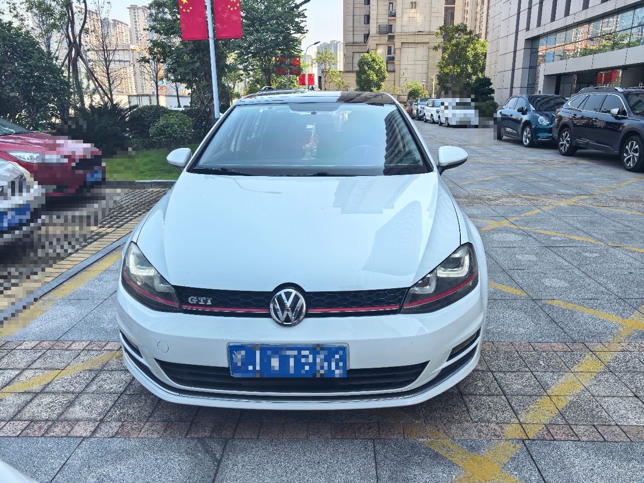 Volkswagen Golf 2015 car image #2