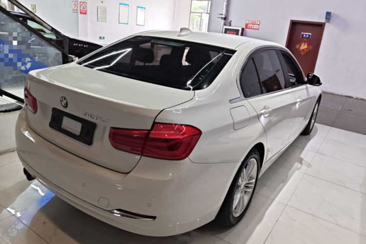 BMW 3 Series 2017 #5 BMW 3 Series 2017 car image #5