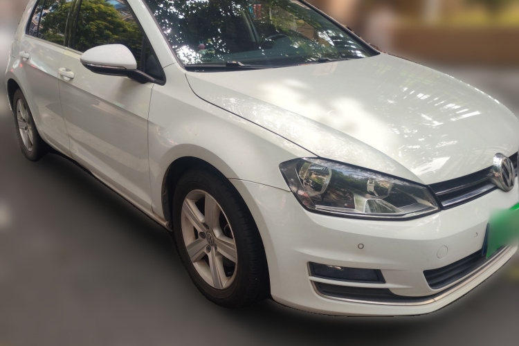 Volkswagen Golf 2017 car image #4