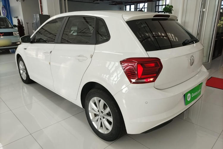 Volkswagen Polo 2020 car image #5