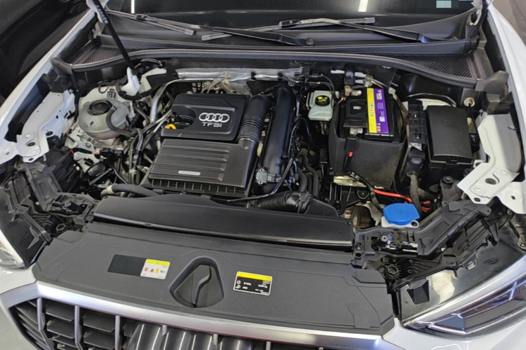 Audi Q3 2021 #20 Audi Q3 2021 car image #20