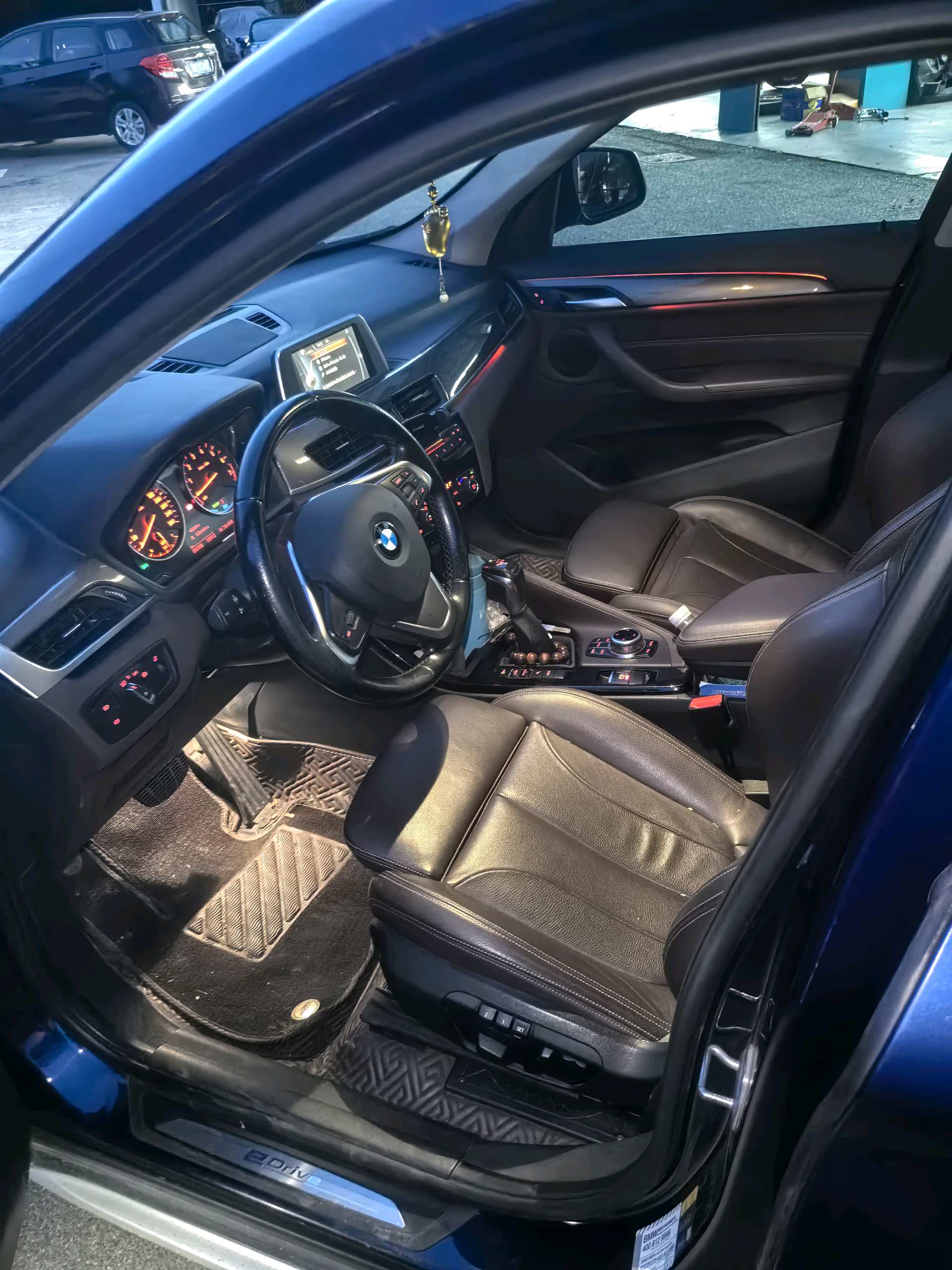 BMW X1 New Energy 2017 immagine di auto #6