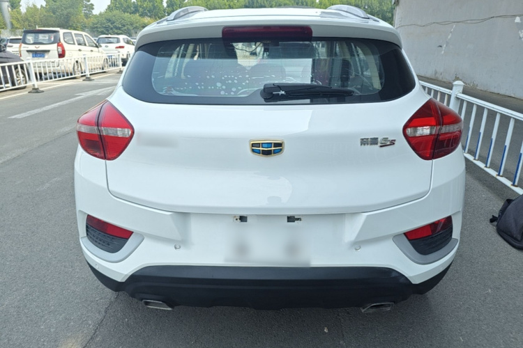 GEELY Emgrand GS 2016 car image #6