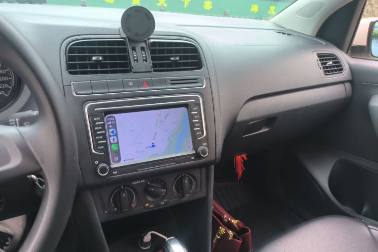 Volkswagen Polo 2017 #17 Volkswagen Polo 2017 car image #17