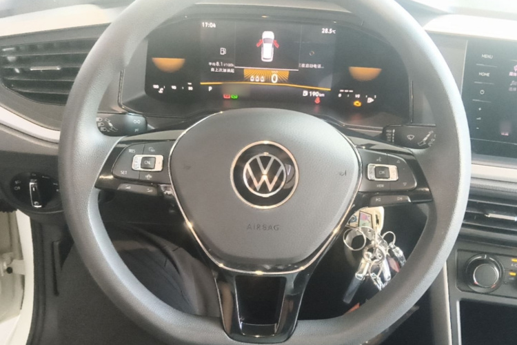 Volkswagen Polo 2023 car image #11