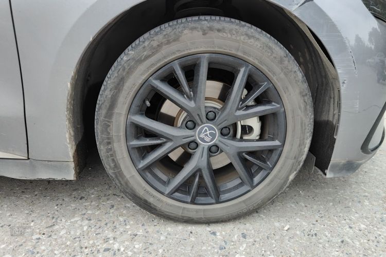 BYD Han 2024 car image #9