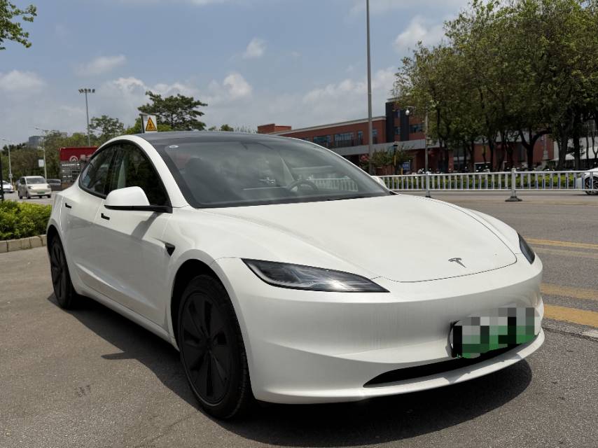 Tesla Model 3 2025 #4 Tesla Model 3 2025 car image #4