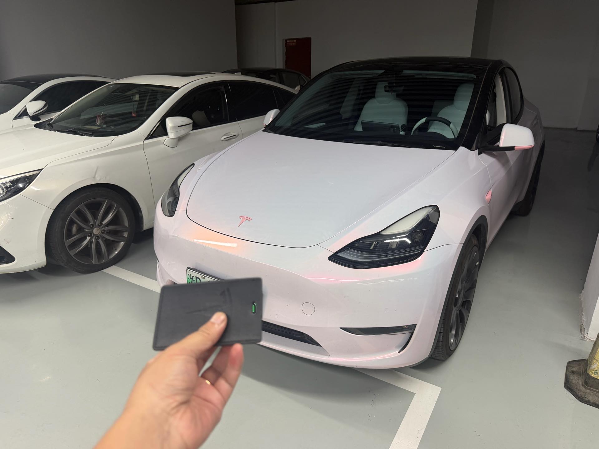 Tesla Model Y 2022 Tesla Model Y 2022 car image