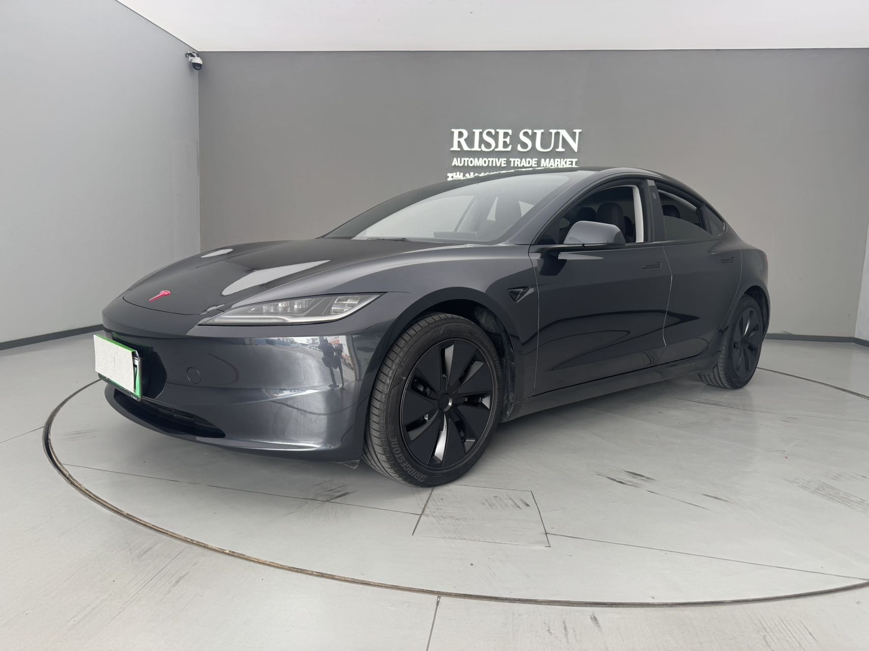 Tesla Model 3 2024 Tesla Model 3 2024 immagine di auto