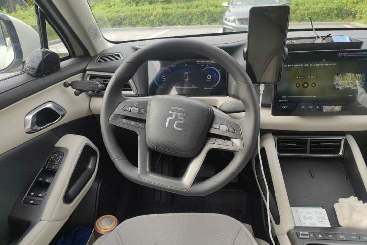 BYD YuanUP 2025 car image #11