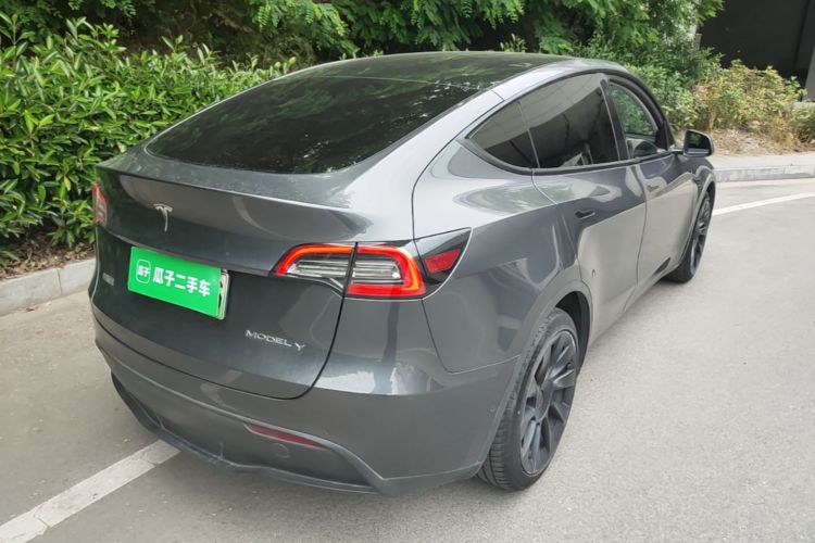 Tesla Model Y 2002 #7 Tesla Model Y 2002 car image #7