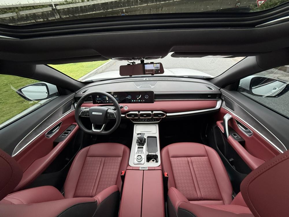 Jetour X70 PLUS 2025 #12 Jetour X70 PLUS 2025 car image #12