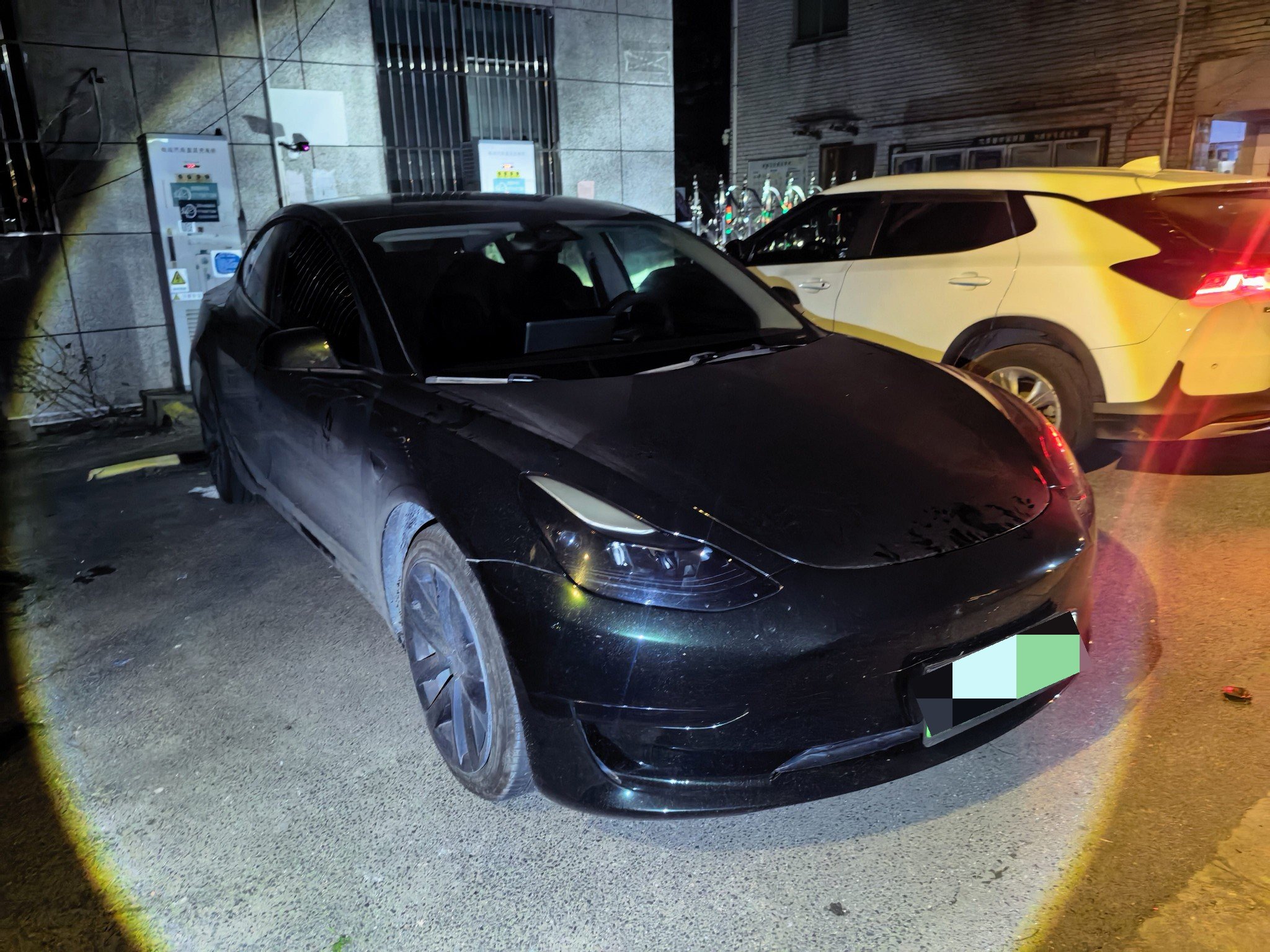 Tesla Model 3 2022 car image #2