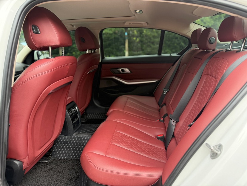 BMW 3 Series 2023 #9 BMW 3 Series 2023 car image #9