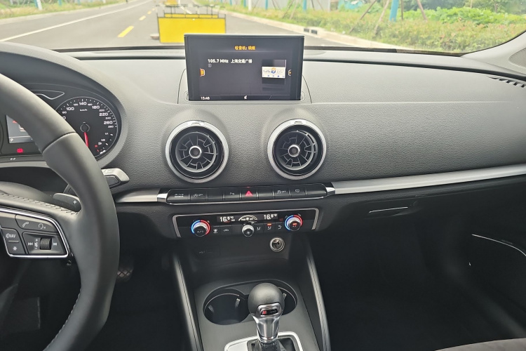Audi A3 2018 #19 Audi A3 2018 car image #19