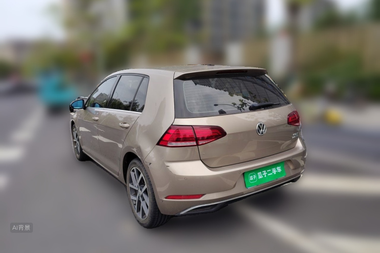 Volkswagen Golf 2020 car image #5