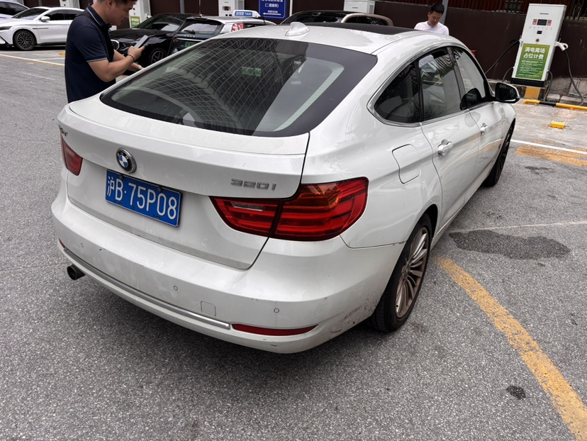 BMW 3 Series GT 2016 #7 BMW 3 Series GT 2016 car image #7