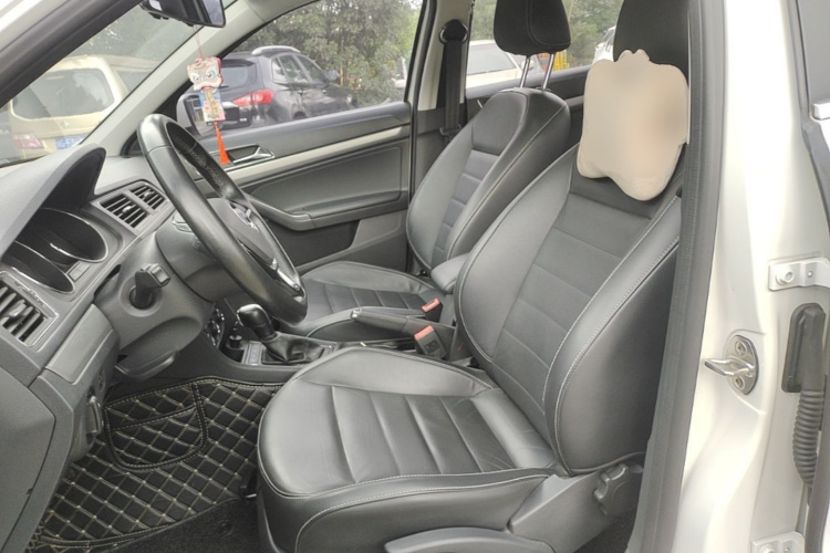 Volkswagen Lavida 2017 car image #15