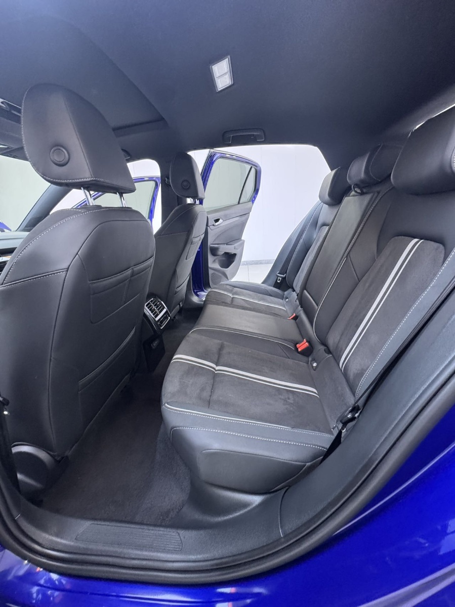 Volkswagen Golf 2023 #8 Volkswagen Golf 2023 car image #8