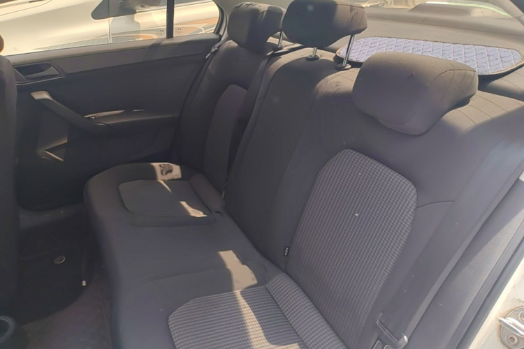 Volkswagen Santana 2019 #17 Volkswagen Santana 2019 car image #17