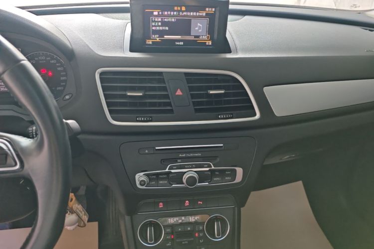 Audi Q3 2018 #17 Audi Q3 2018 car image #17