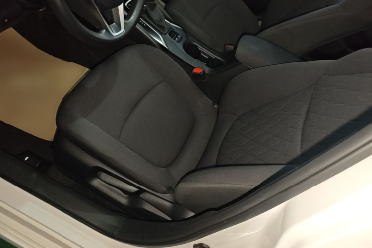 Toyota Corolla 2021 #15 Toyota Corolla 2021 car image #15