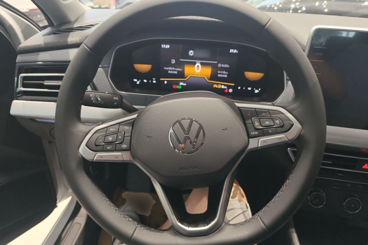 Volkswagen Lavida 2026 #11 Volkswagen Lavida 2026 car image #11
