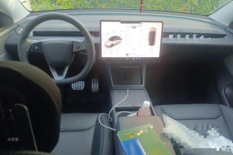 Tesla Model Y 2025 #11 Tesla Model Y 2025 car image #11