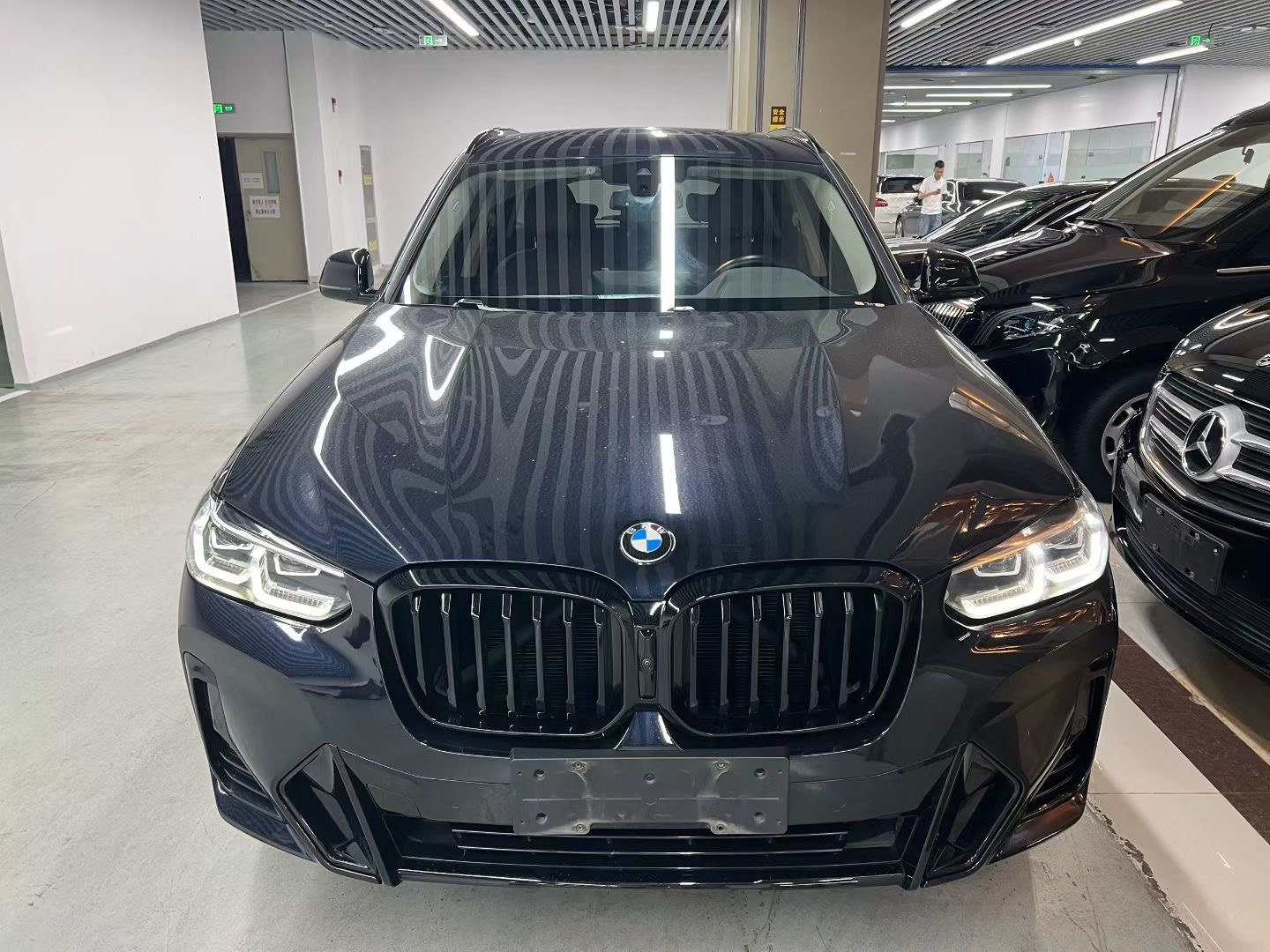 BMW X3 2023 car image #2