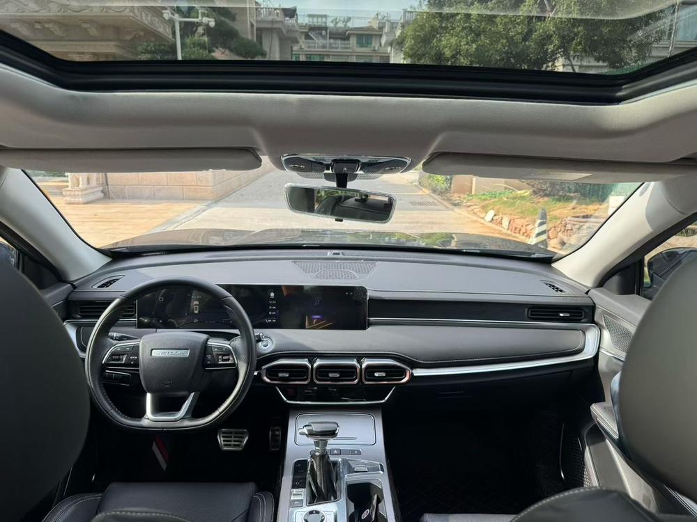 Jetour X70 PLUS 2022 car image #7