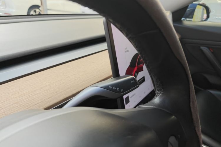 Tesla Model 3 2020 #14 Tesla Model 3 2020 car image #14