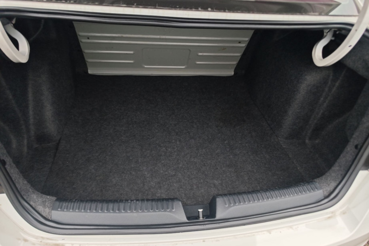 Skoda Rapid 2016 #19 Skoda Rapid 2016 image de voiture #19