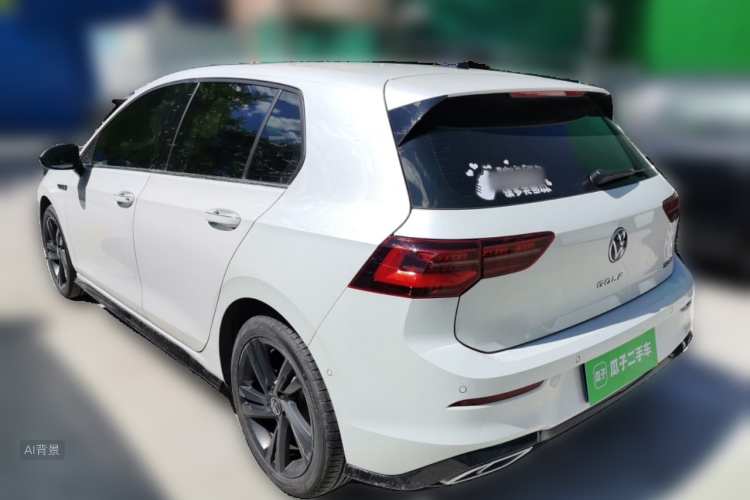 Volkswagen Golf 2022 car image #5