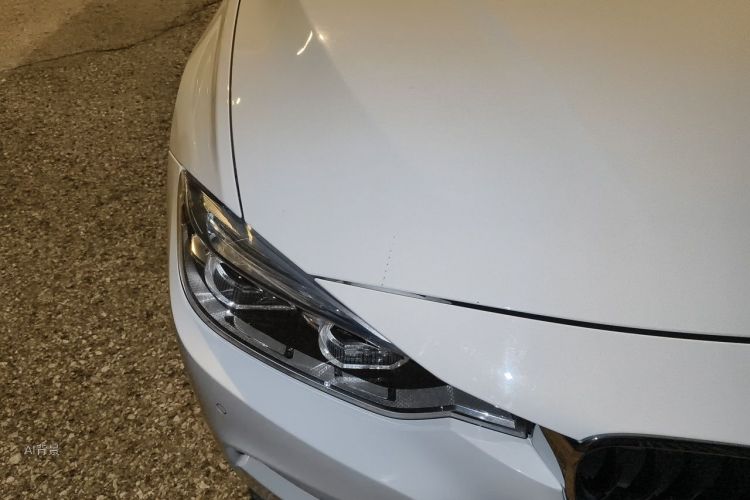 BMW 3 Series 2019 car image #8