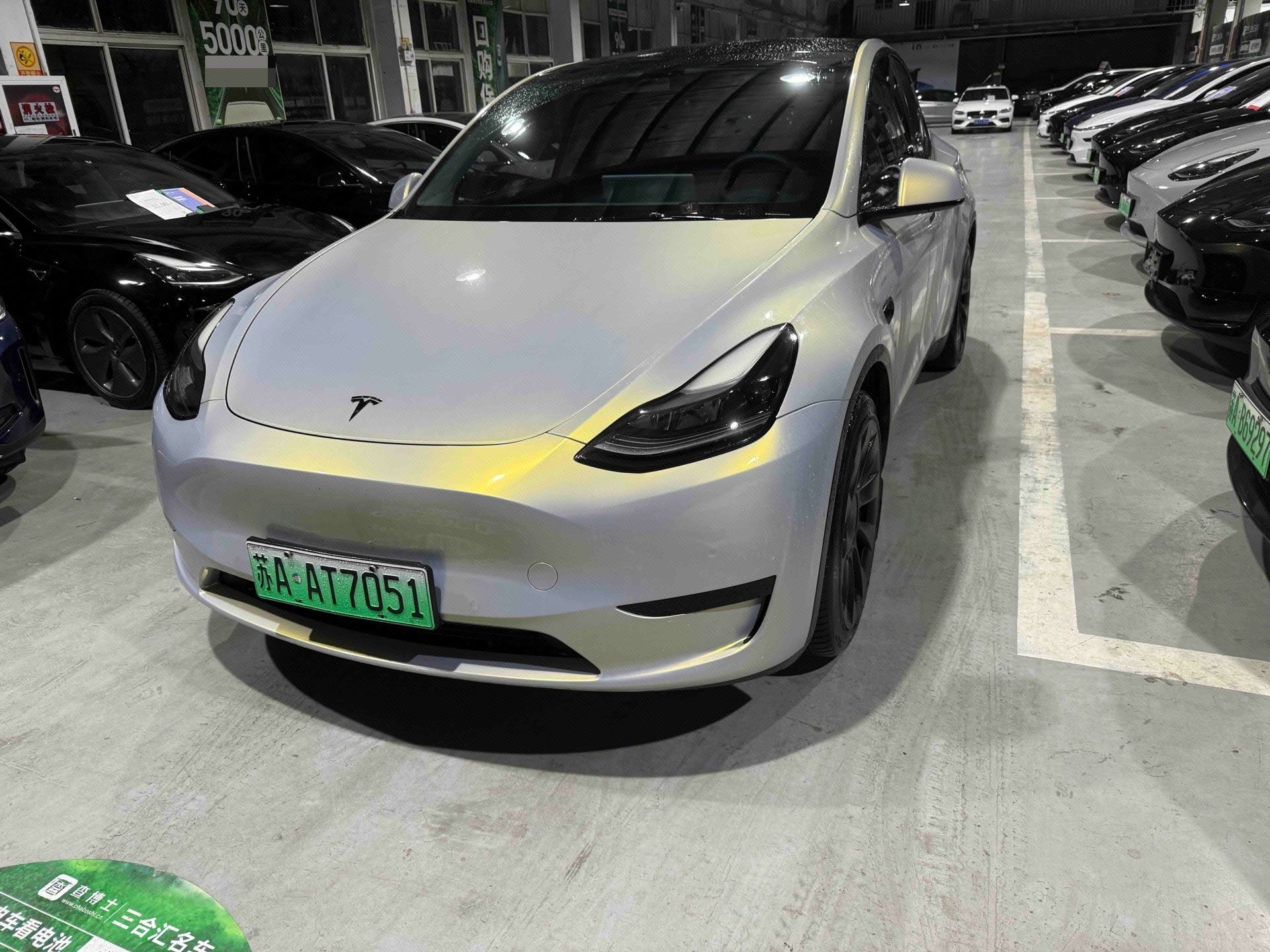Tesla Model Y 2022 immagine di auto 