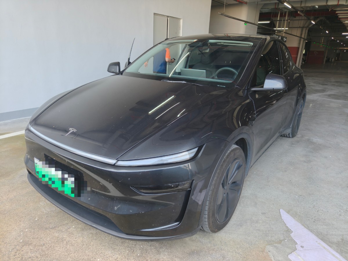 Tesla Model Y 2025 car image 