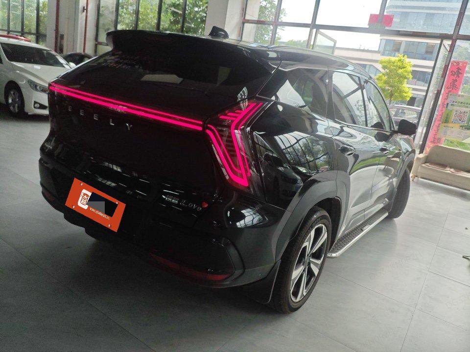 GEELY Boyue L 2025 car image #2