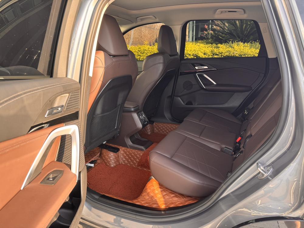 BMW X1 2023 car image #16