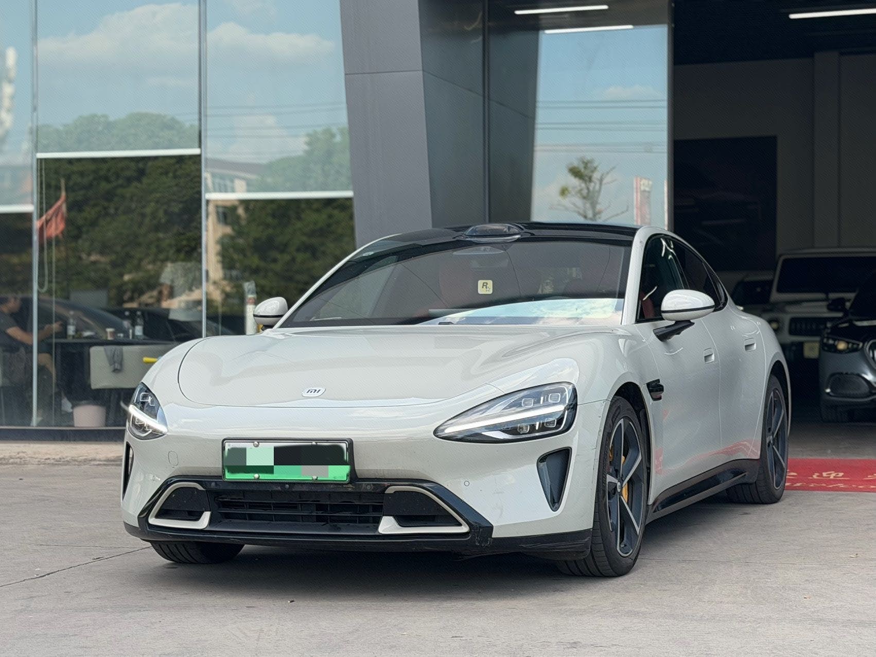 MI SU7 2025 MI SU7 2025 car image